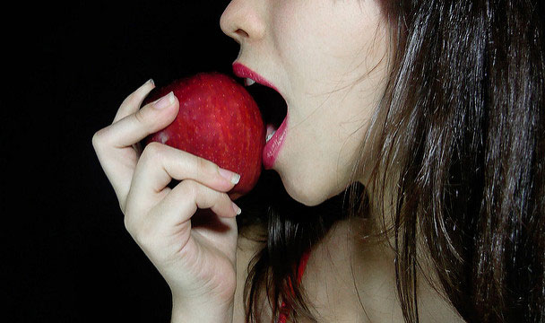 bite-apple-1